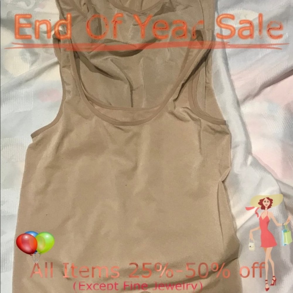 Carole Hochman - Lot of 3 beige compression tanks